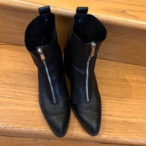 Ankle boots with chunky heel